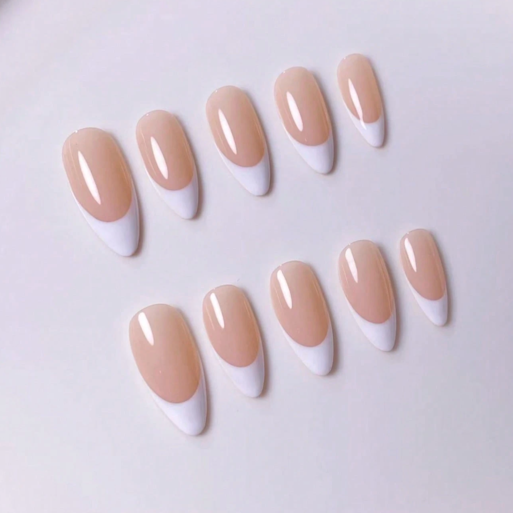 10 pièces de tips d'ongles courts en forme d'amande faits à la main